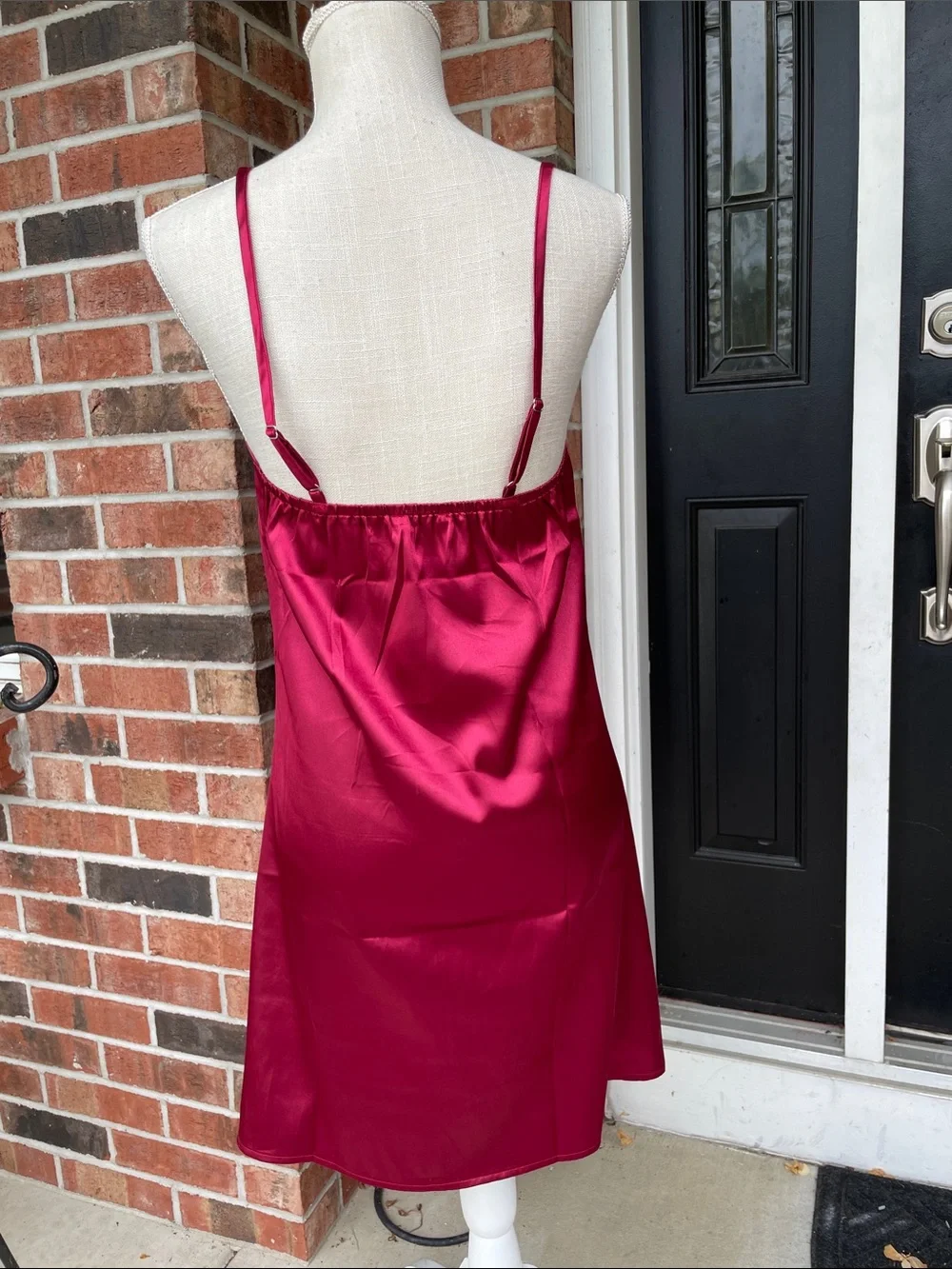 Ekouaer Satan Burgundy with White Piping Pajamas and Robe Set Sz Small